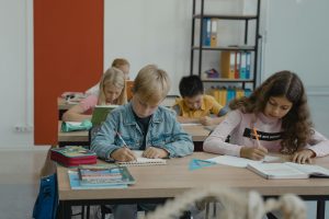 ELEA : Évaluer, un levier pour enseigner et apprendre